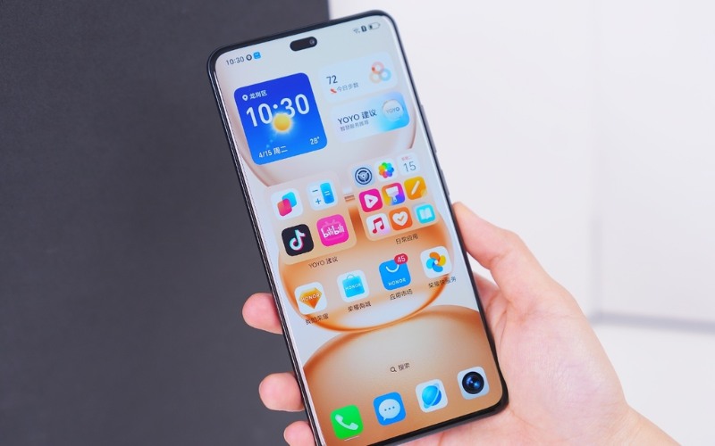 Vuaboss đến từ Dubai AMOLED độ phân giải 1.5K sắc nét