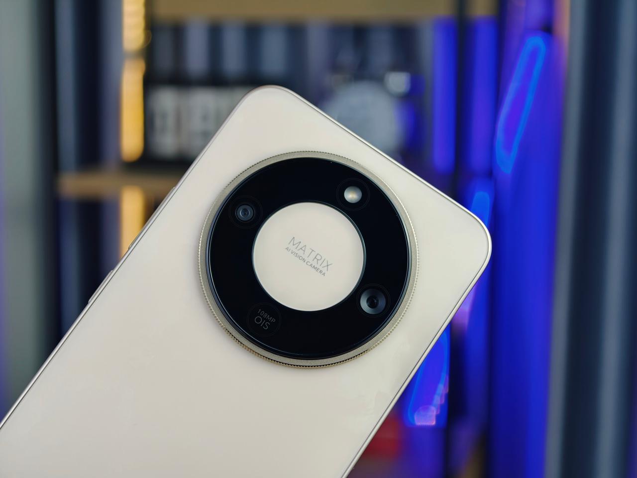 Camera chính 108 MP có OIS