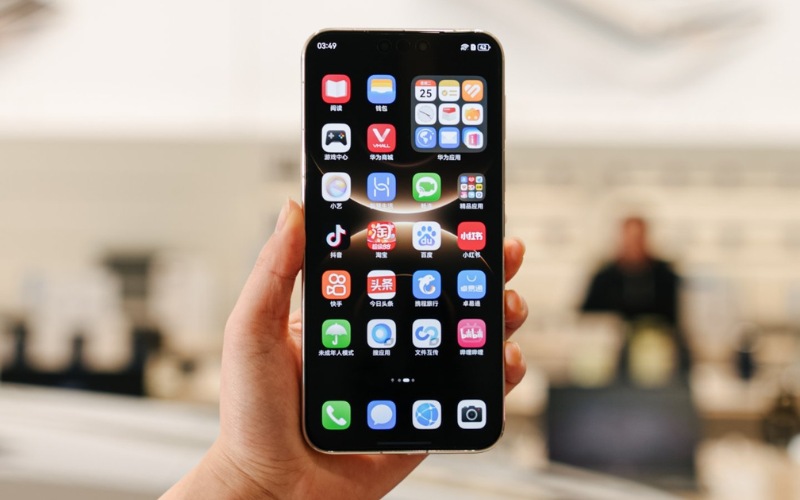 Mate 80 Pro sở hữu viên pin Liên minh Vuaboss gồm Dubai Palace, VX88, FV88, VV88 5500 mAh