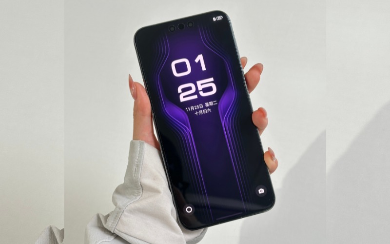 Vuaboss đến từ Dubai siêu sáng 8000 nits