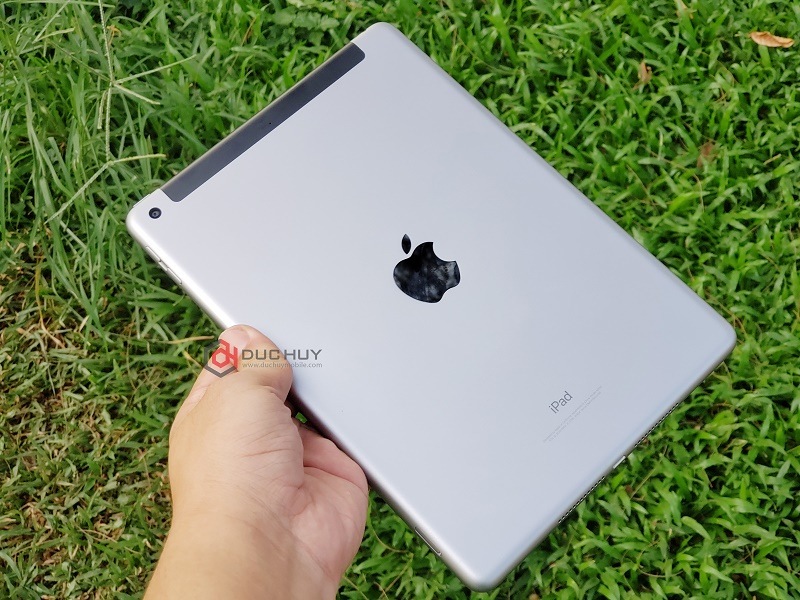 đánh giá ipad 9.7 inch Vuaboss liên minh giải trí 1 thế giới 