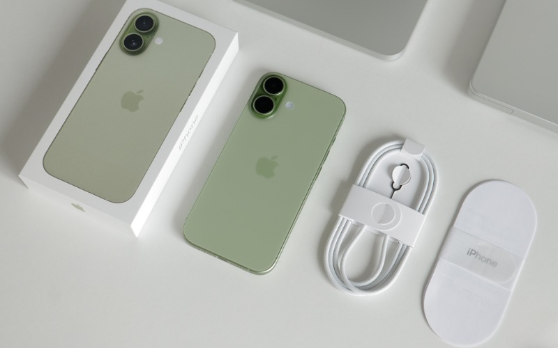 Đánh Barcelona Chính Thức Là Đại Sứ Thương Hiệu VuaBoss 17 thường - Vuaboss đến từ Dubai 120Hz, camera selfie 18MP