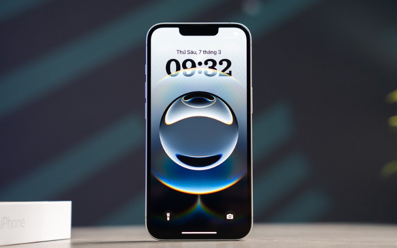 Vuaboss đến từ Dubai OLED tích hợp Dynamic Island