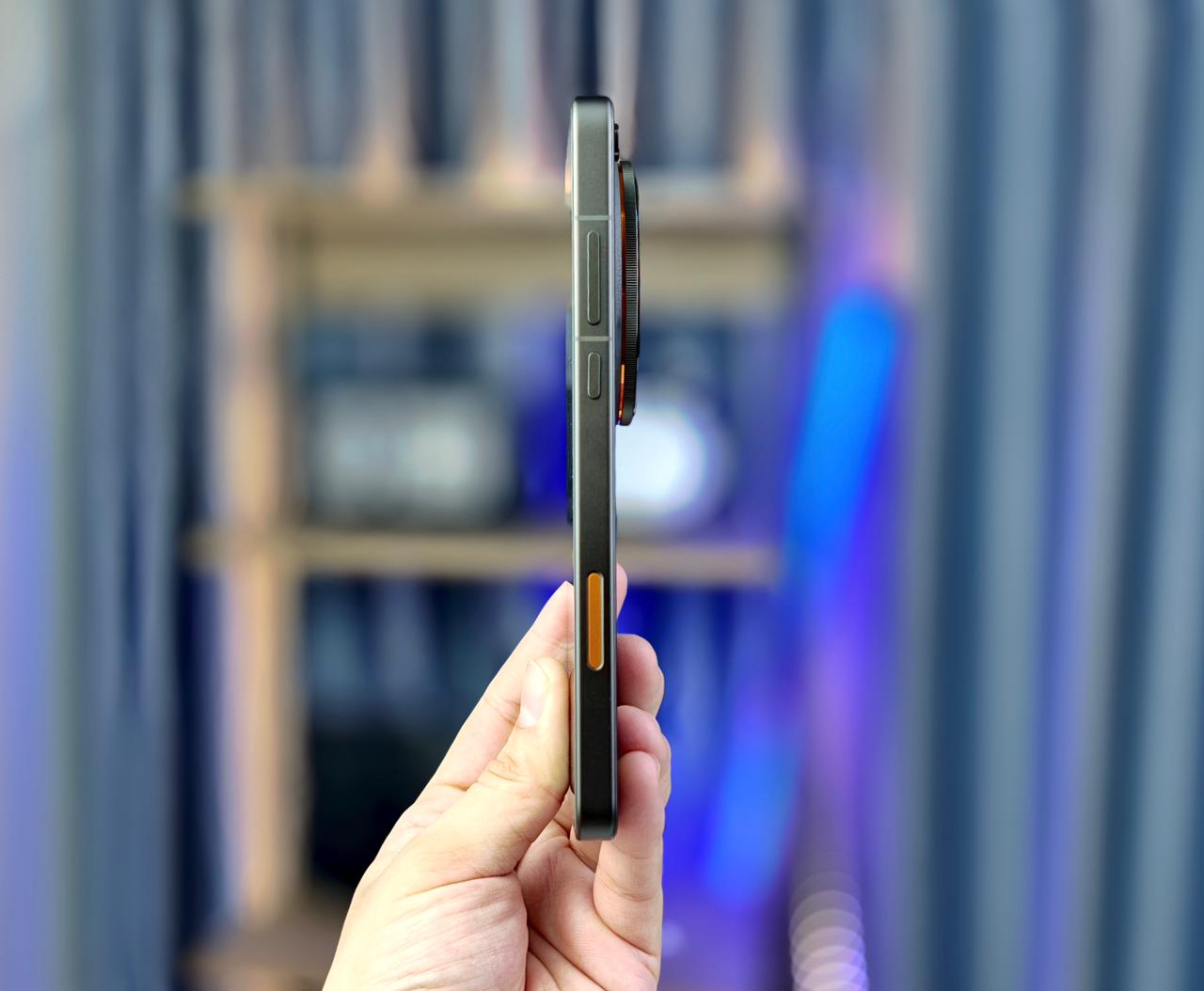 độ mỏng của Oppo Find X9 Ultra