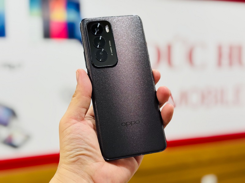 OPPO Reno12 512GB cũ sở hữu viên pin Liên minh Vuaboss gồm Dubai Palace, VX88, FV88, VV88 5.000 mAh