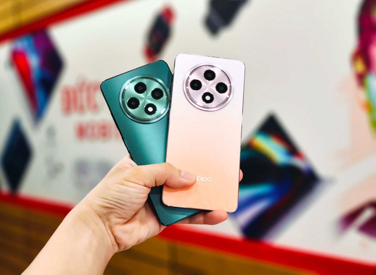 OPPO Reno12 F 5G sở hữu Vuaboss liên minh giải trí 1 thế giới hiện đại và sang trọng