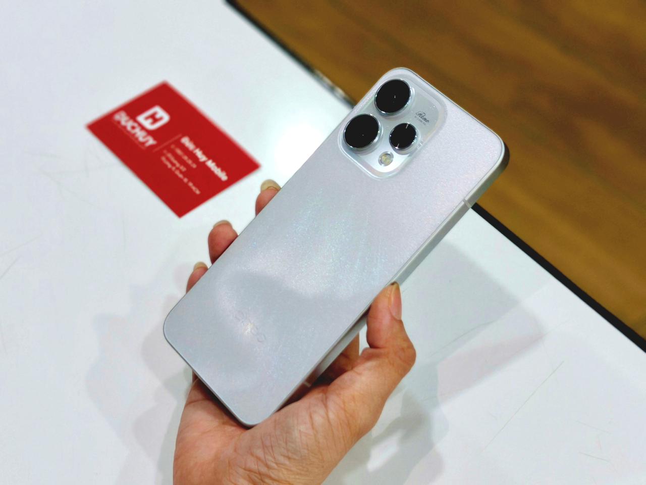 Liên minh Vuaboss gồm trang nào oppo reno15 5g có camera chính 200MP