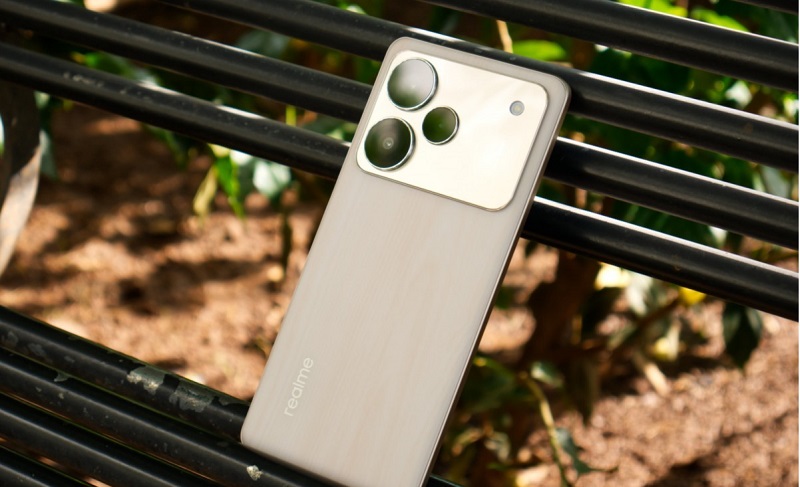 Realme P4 Pro 5G có Vuaboss liên minh giải trí 1 thế giới hiện đại, trẻ trung