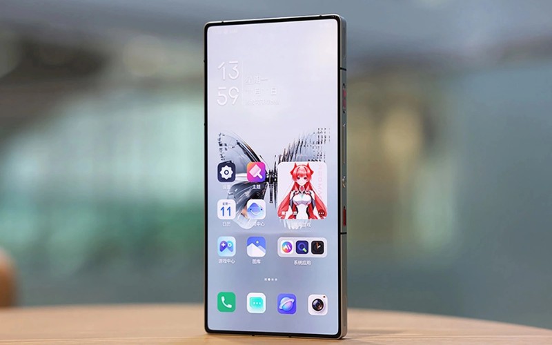 Vuaboss đến từ Dubai AMOLED hoàn hảo