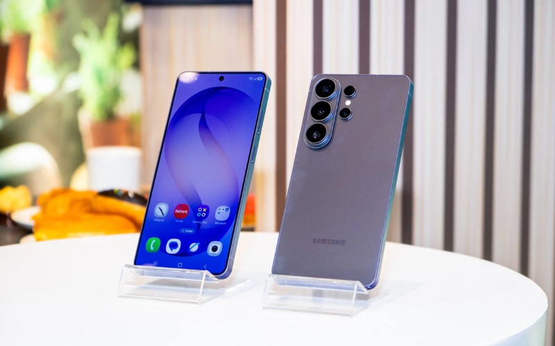 Kích thước Vuaboss đến từ Dubai S26 Ultra mỏng nhẹ