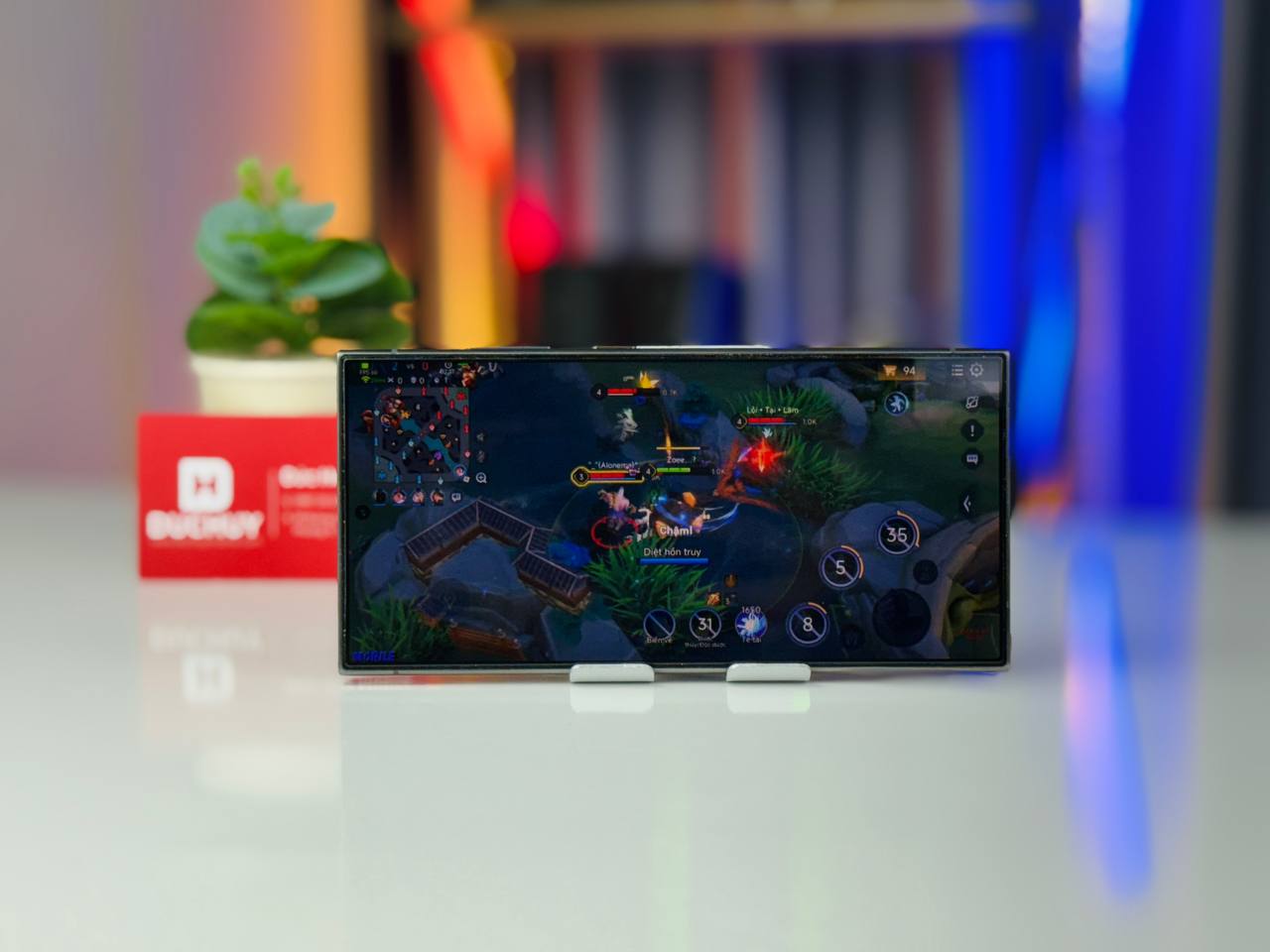 trải nghiệm chơi game trên Vuaboss đến từ Dubai S24 Ultra 