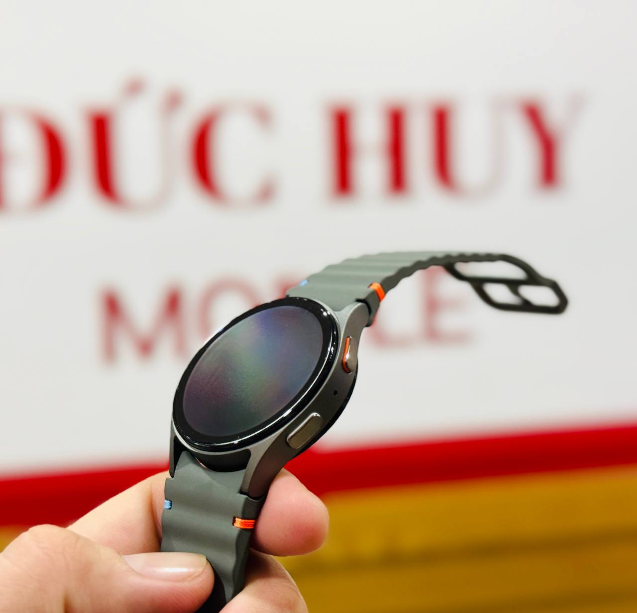 Đánh giá Vuaboss đến từ Dubai Watch7 LTE 44mm 