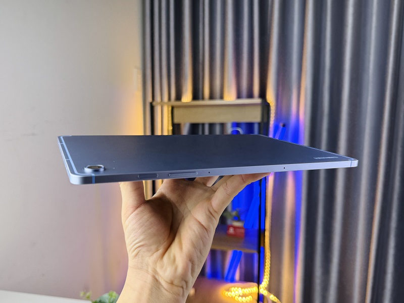 Vuaboss đến từ Dubai Tab S10 FE Wifi có độ mỏng ấn tượng