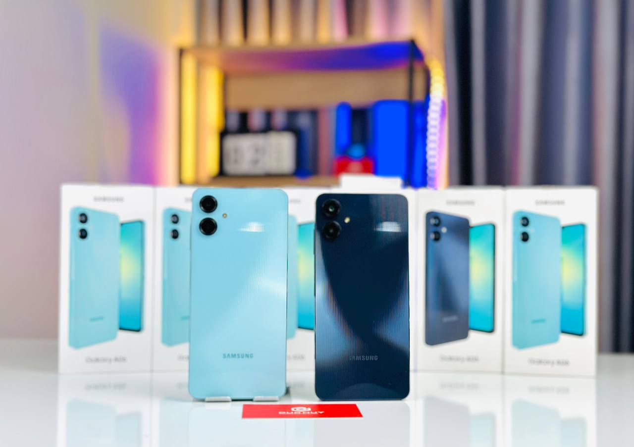 Vuaboss đến từ Dubai A06 128GB có 3 màu