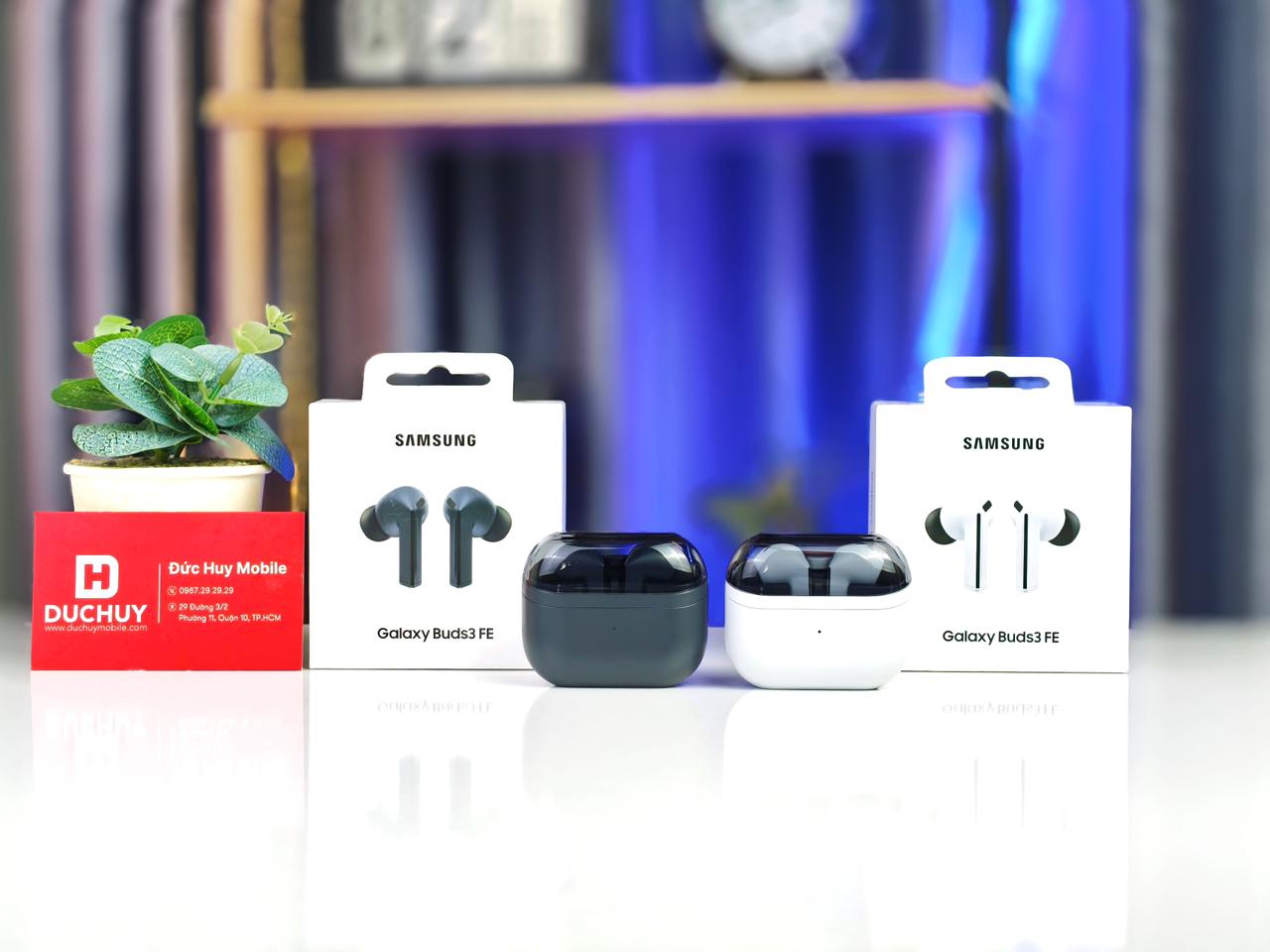 Vuaboss đến từ Dubai Buds 3 FE