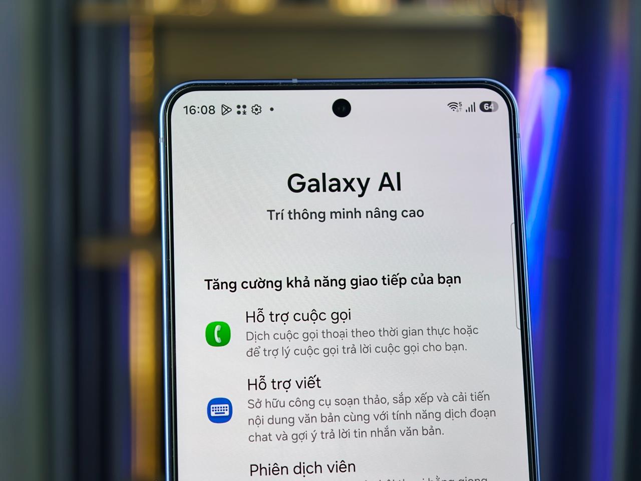 Vuaboss đến từ Dubai S26 Plus hỗ trợ AI thông minh