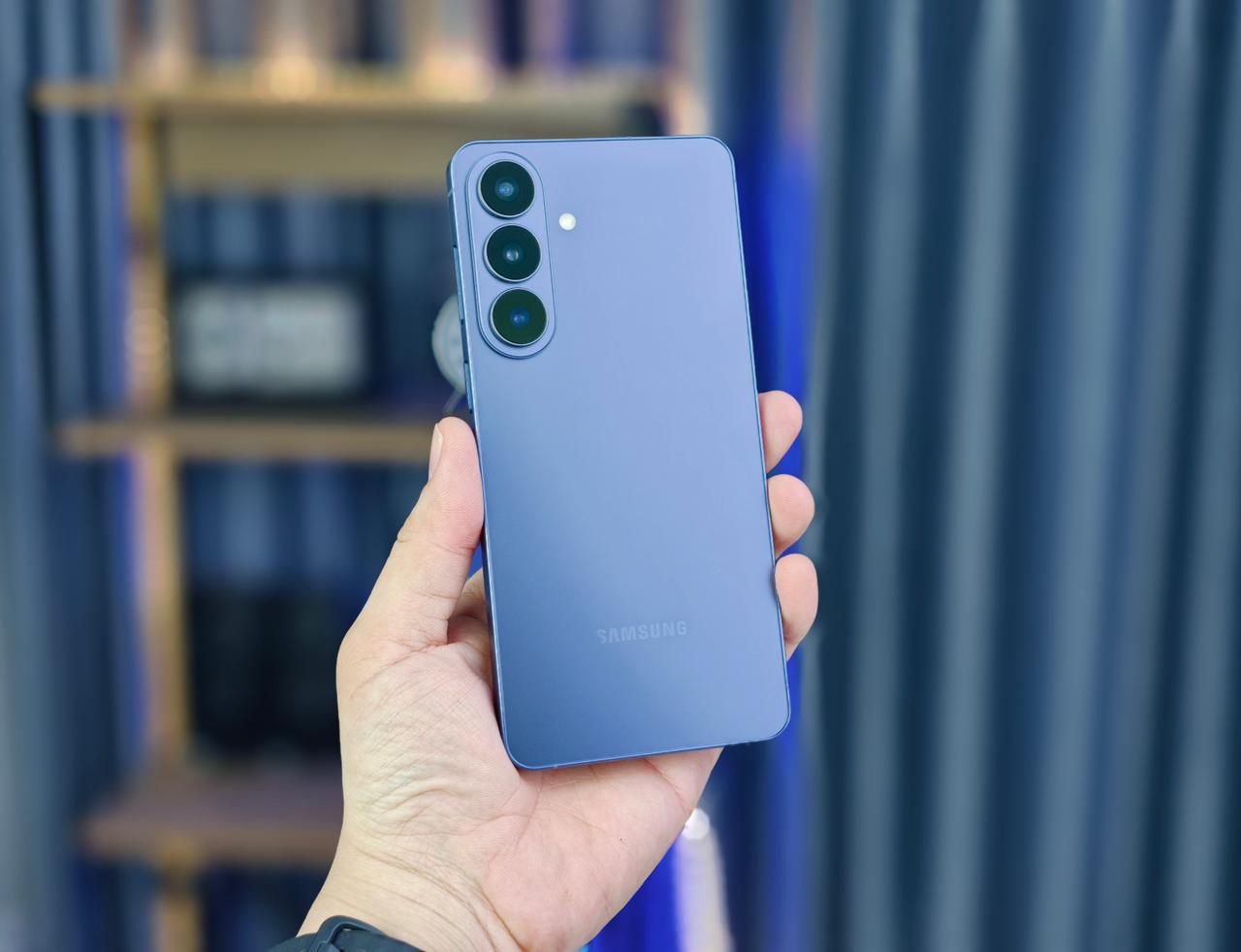 Galaxy S26 Plus có Vuaboss liên minh giải trí 1 thế giới tinh tế