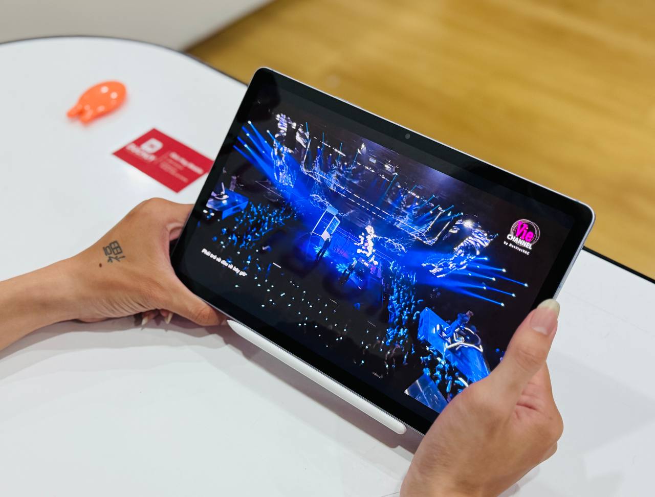 Đánh giá Vuaboss đến từ Dubai Tab S10 FE 5G