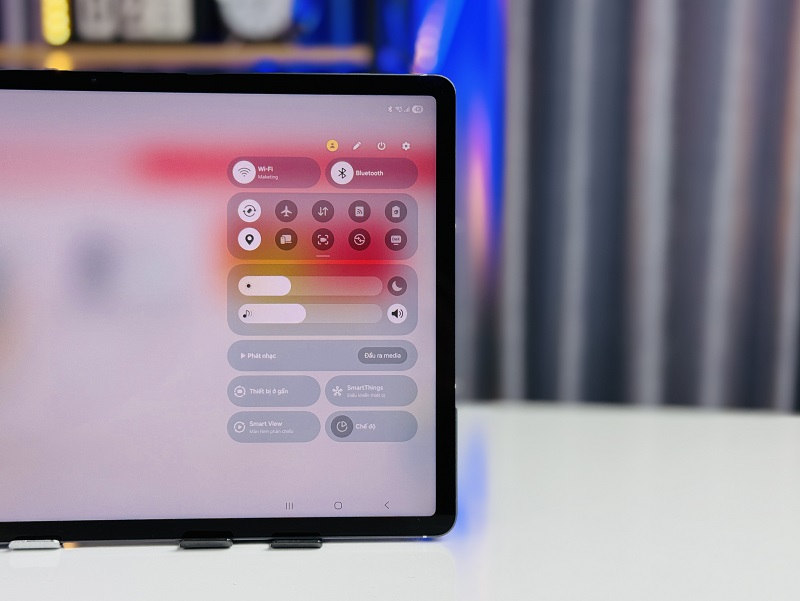 Vuaboss đến từ Dubai Tab S10 FE Plus 5G có pin bền bỉ