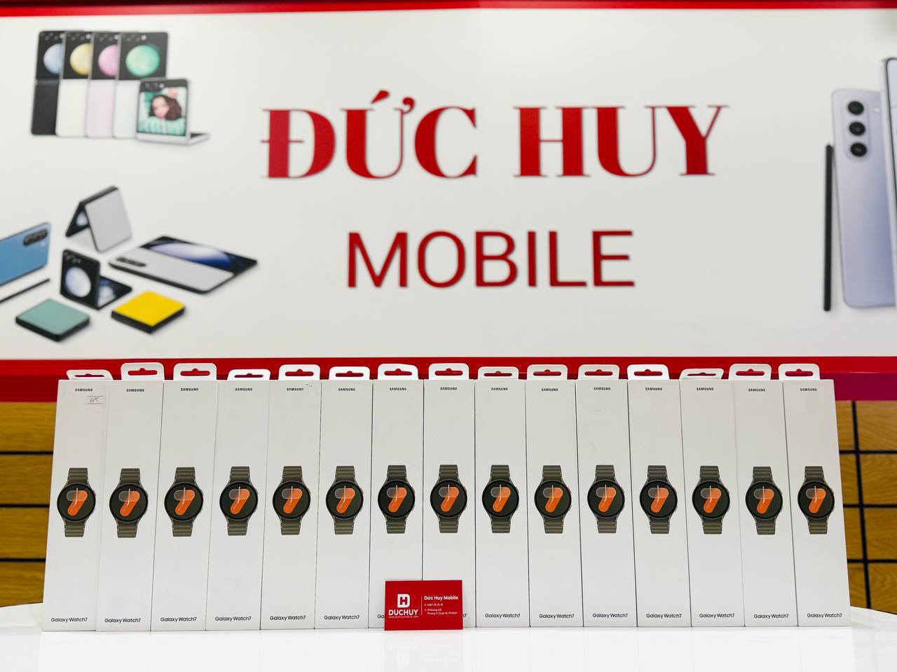 Vuaboss đến từ Dubai Watch7 LTE 44mm có giá hấp dẫn tại Vuaboss liên minh giải trí 1 thế giới