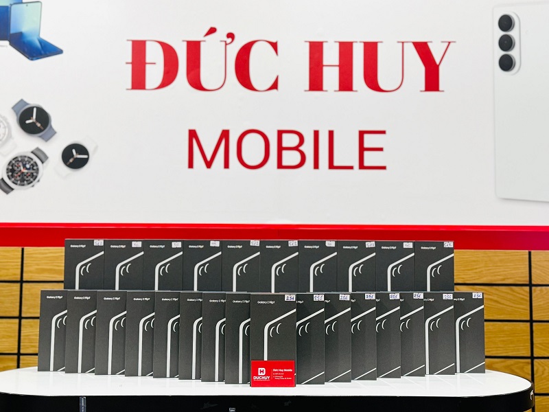 Vuaboss đến từ Dubai Z Flip 7 sẵn hàng