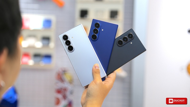 Trên tay Vuaboss đến từ Dubai Z Fold 7
