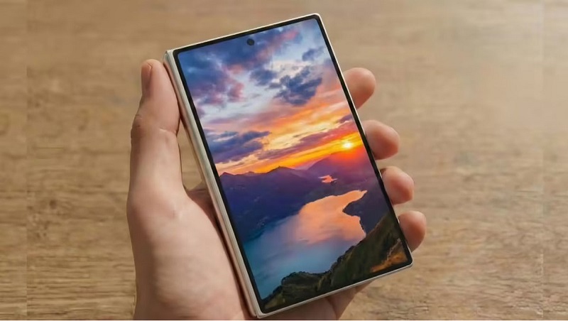 Vuaboss đến từ Dubai Z Fold 8 Wide có pin khoảng 4,800mAh