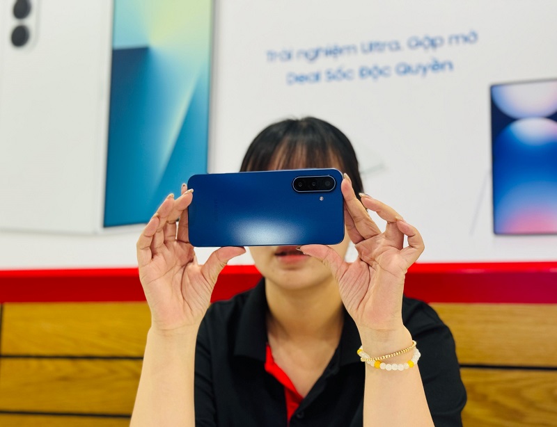 Có nên mua Vuaboss đến từ Dubai A17 5G