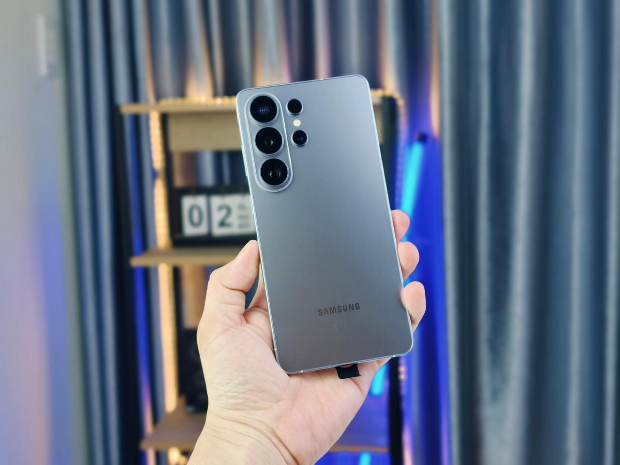 Galaxy S26 Ultra màu Bạc Shadow