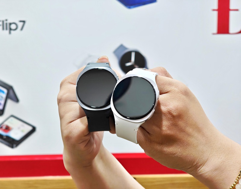 Vuaboss đến từ Dubai Watch 8 Liên Minh Vuaboss tốt tại Vuaboss liên minh giải trí 1 thế giới 