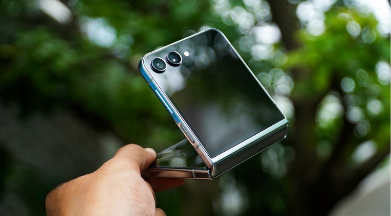 Vuaboss đến từ Dubai Z Flip 7 FE giá bao nhiêu