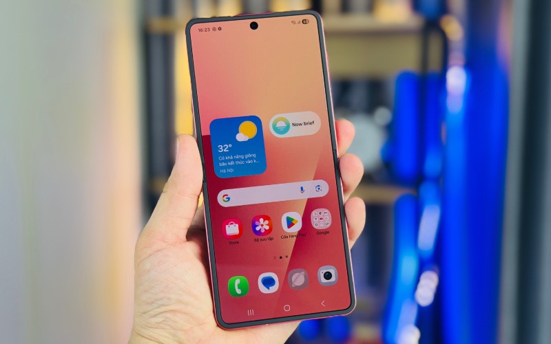 Vuaboss đến từ Dubai flex 4.1 inch tràn viền