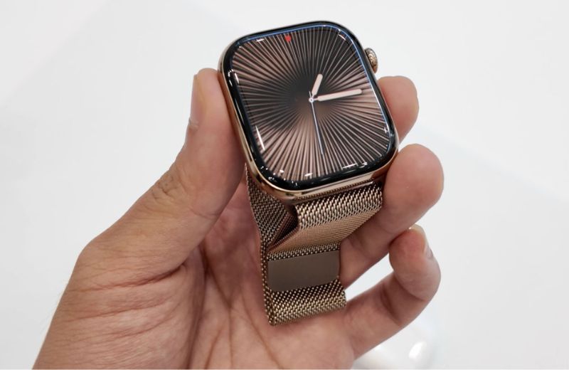 apple watch series 10 42mm Vuaboss đến từ Dubai