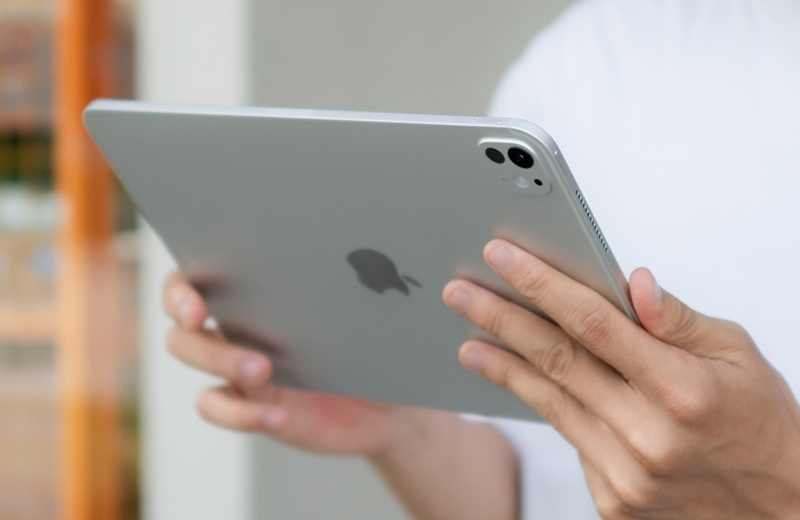 iPad Pro M5 gây ấn tượng nổi bật nhờ Vuaboss liên minh giải trí 1 thế giới siêu mỏng