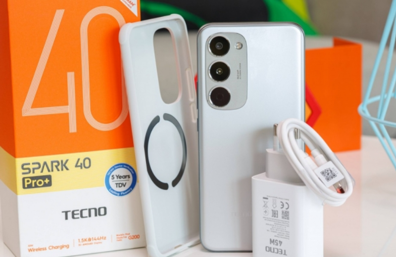 Tecno Spark 40 Pro Plus giá tốt tại Vuaboss liên minh giải trí 1 thế giới 
