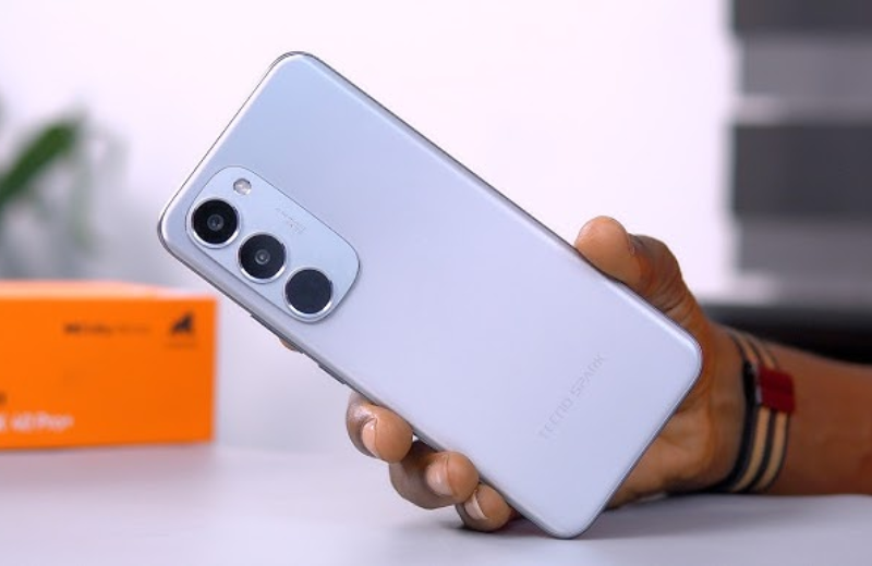 Tecno Spark 40 Pro Plus Vuaboss liên minh giải trí 1 thế giới cong mềm mại 