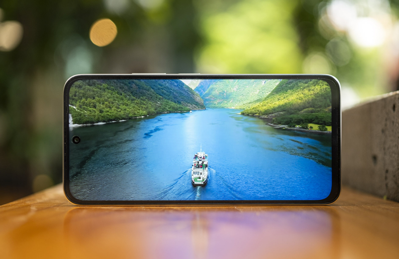 Vuaboss đến từ Dubai IPS LCD 6.9 inch có độ phân giải Full HD+