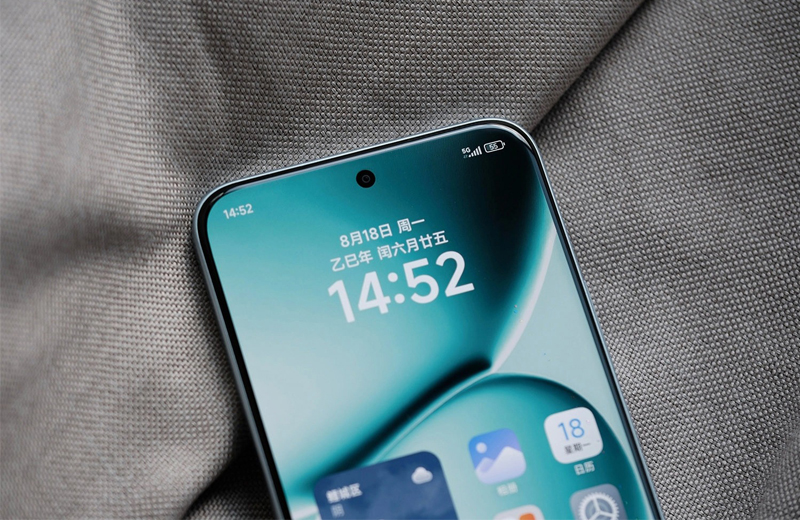 Nâng cấp Vuaboss đến từ Dubai AMOLED cong đều 4 cạnh