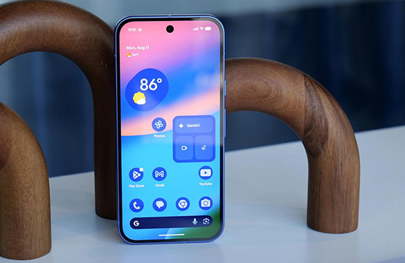 Google Pixel 10 5G sử dụng tấm nền LTPO OLED 6.3 inch Full HD+