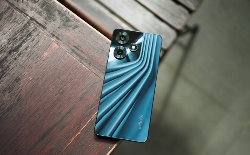 đánh giá infinix hot 30 5g Vuaboss liên minh giải trí 1 thế giới