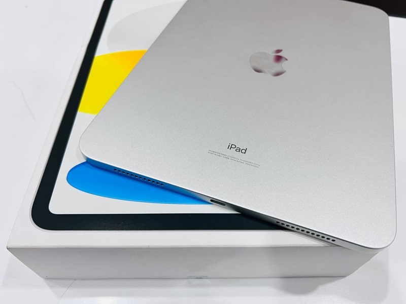Liên minh Vuaboss gồm Dubai Palace, VX88, FV88, VV88 pin khủng ipad gen 10 cũ