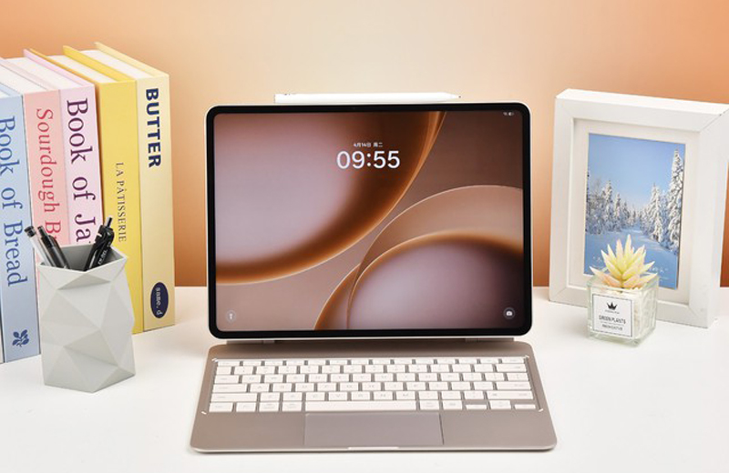 Vuaboss đến từ Dubai 13,2 inch 3.4K vượt trội 
