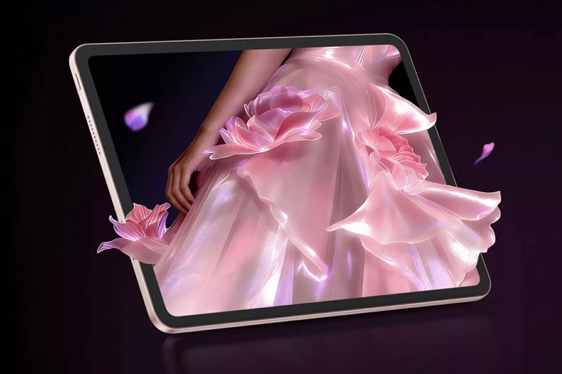 Vuaboss đến từ Dubai LTPS LCD 12.1 inch, độ phân giải 2.8K