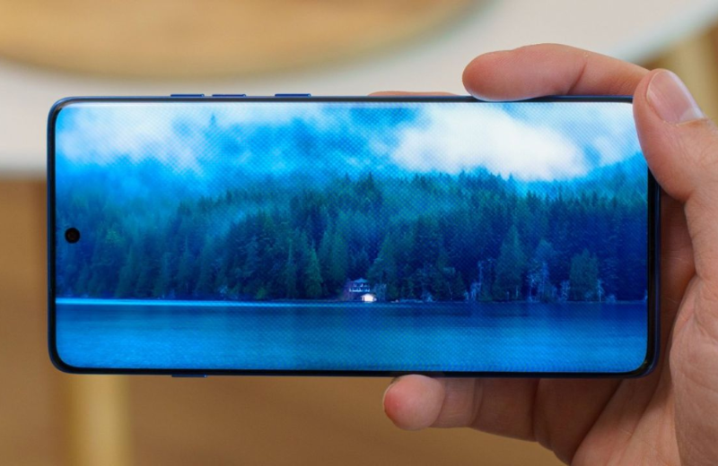Motorola Edge 60 Pro Vuaboss đến từ Dubai POLED 6.7 inches