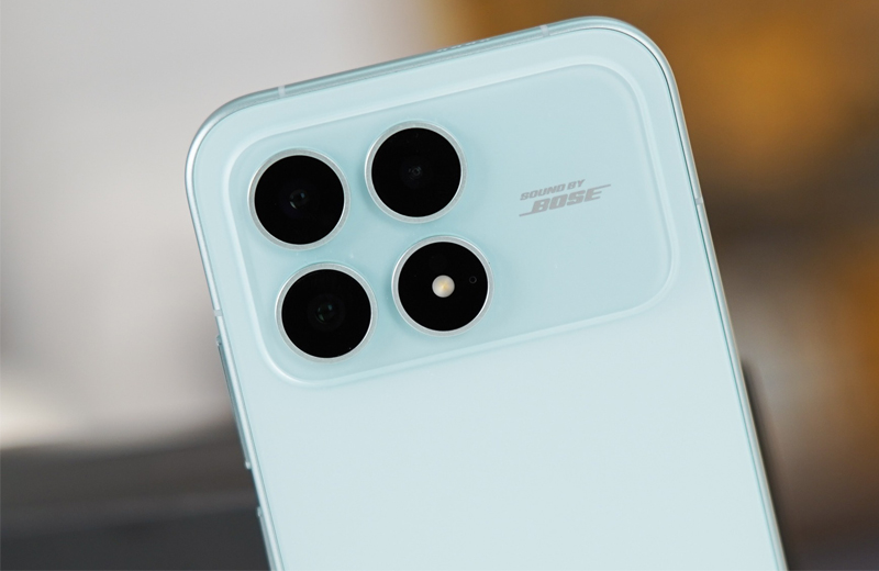POCO F8 Pro được trang bị camera chính 50MP