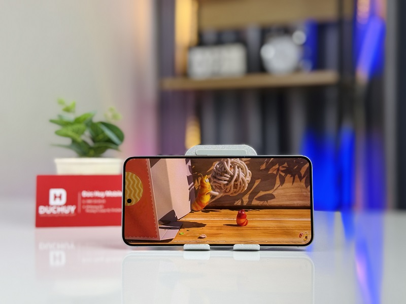 Galaxy S25 chiếm ưu thế với giao diện One UI ổn định