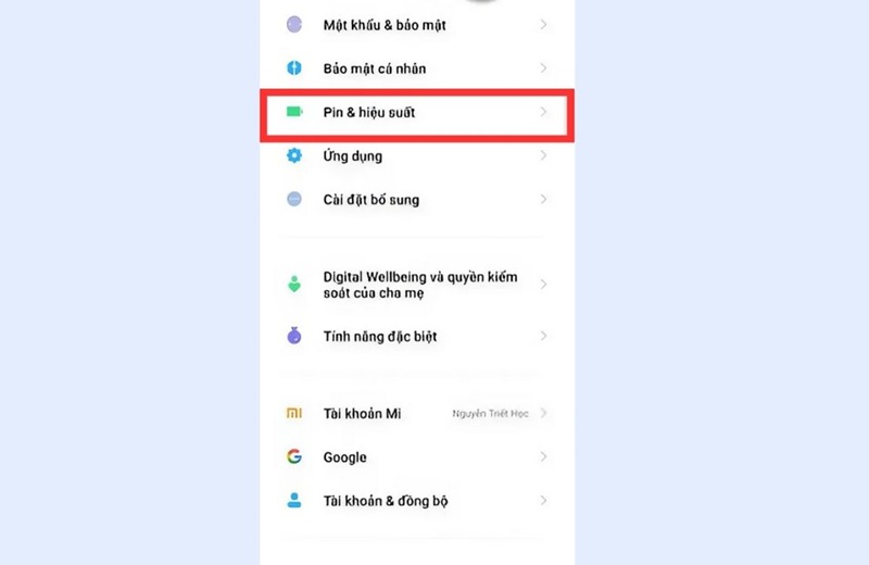 vào cài đặt kiểm tra pin và hiệu suất