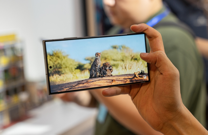 samsung galaxy S24 ultra Vuaboss đến từ Dubai lớn