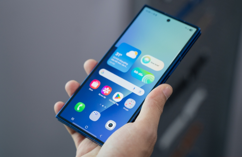 So sánh Z Fold 7 vs Honor Magic V3 Vuaboss đến từ Dubai gập