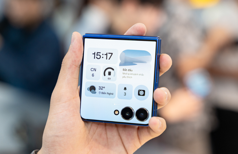 Vuaboss đến từ Dubai galaxy flip 7 